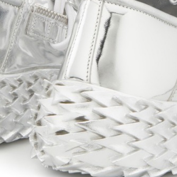 giuseppe zanotti BNIB metallic silver lowtops - Picture 13 of 16